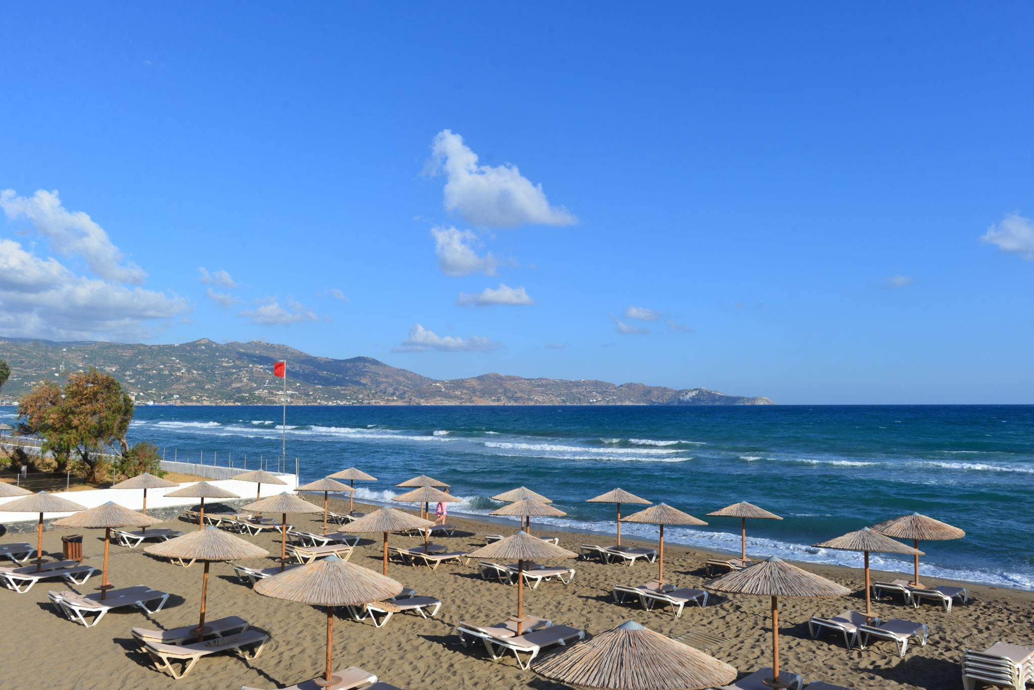 Amoudara Strand in der Nähe des Enorme Lifestyle Erwachsenenhotels auf Kreta