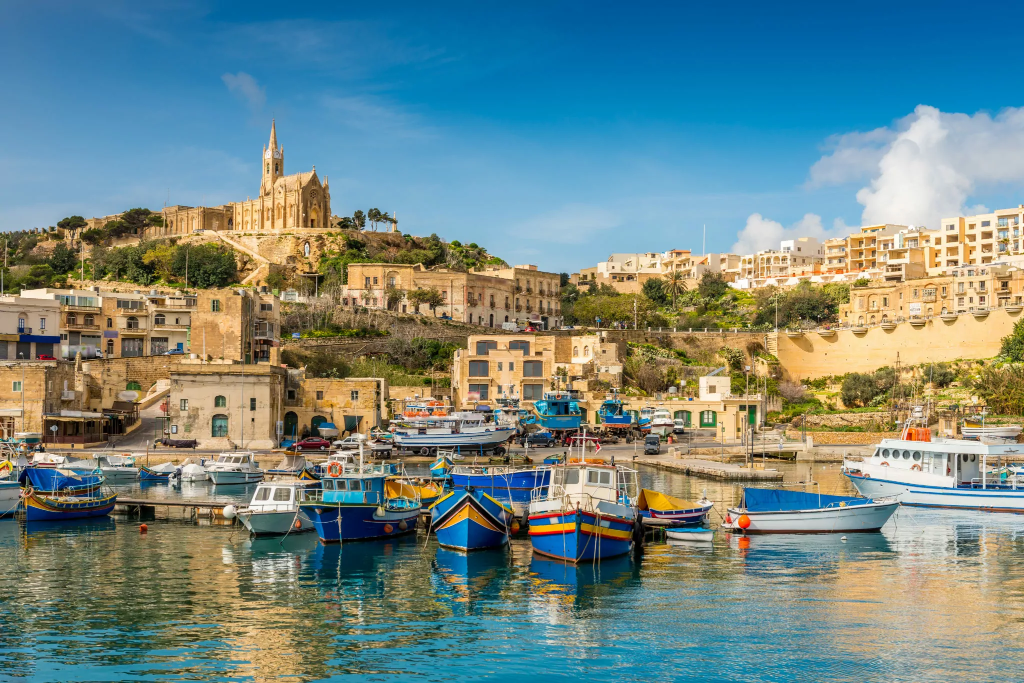 Der Hafen von Mgarr auf Gozo